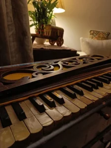 Top 10 Harmonium manufacturers in India Top 10 Harmonium manufacturers in India